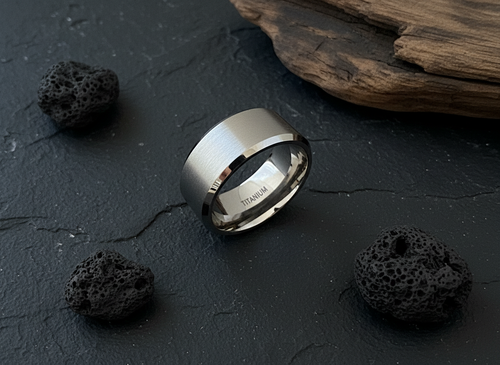 Brushed Titan ring